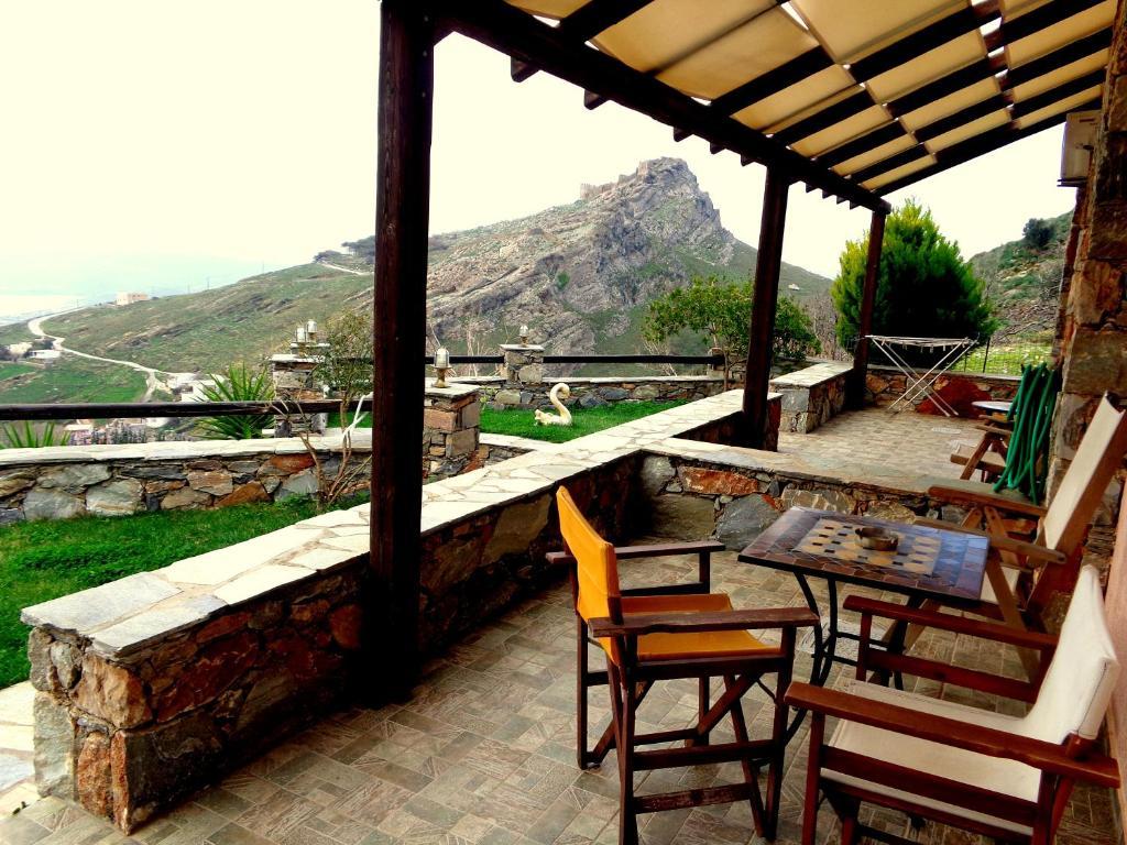 Makronas Apartments Каристос Экстерьер фото